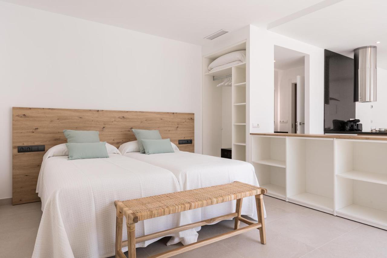 Bossa Bay Suites With Private Pool - Mc Apartments Ibiza Extérieur photo